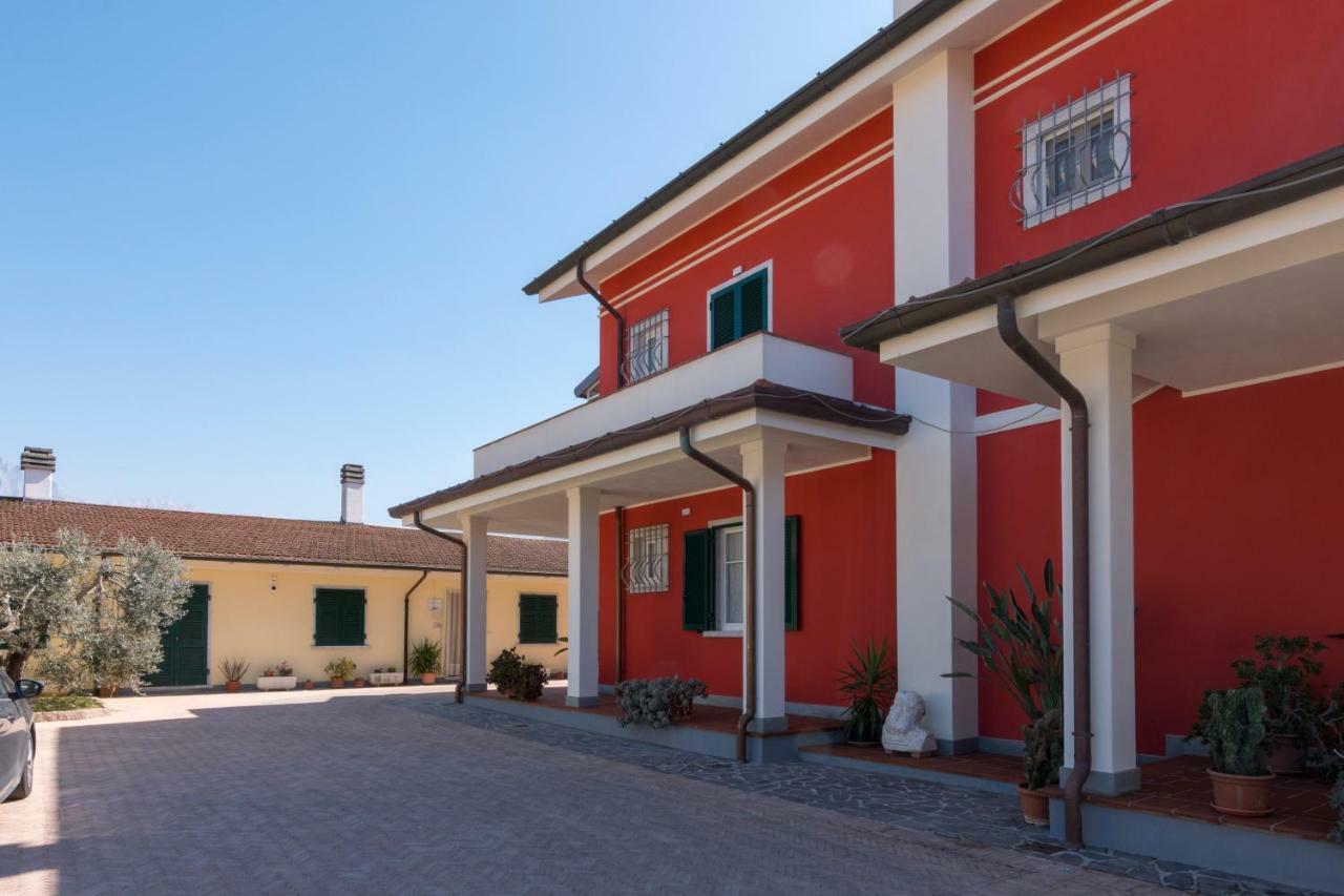 Merlo d'Oro Carrara Exterior foto